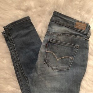 Levi's medium blue high rise skinny denim leggings